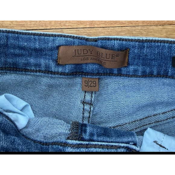 Judy Blue Wide Leg Jeans 9/29 | Braided Side Detail - Picture 3 of 5